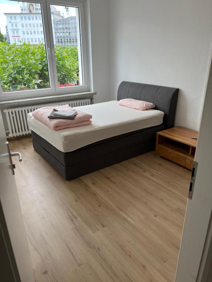 Waffel Cafe Hostel Monteurwohnung Ferienwohnung Kassel Esterno foto